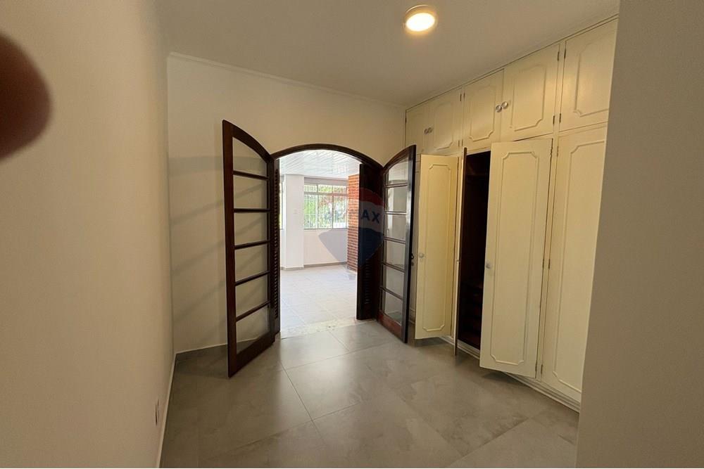Prédio Inteiro para alugar, 400m² - Foto 33