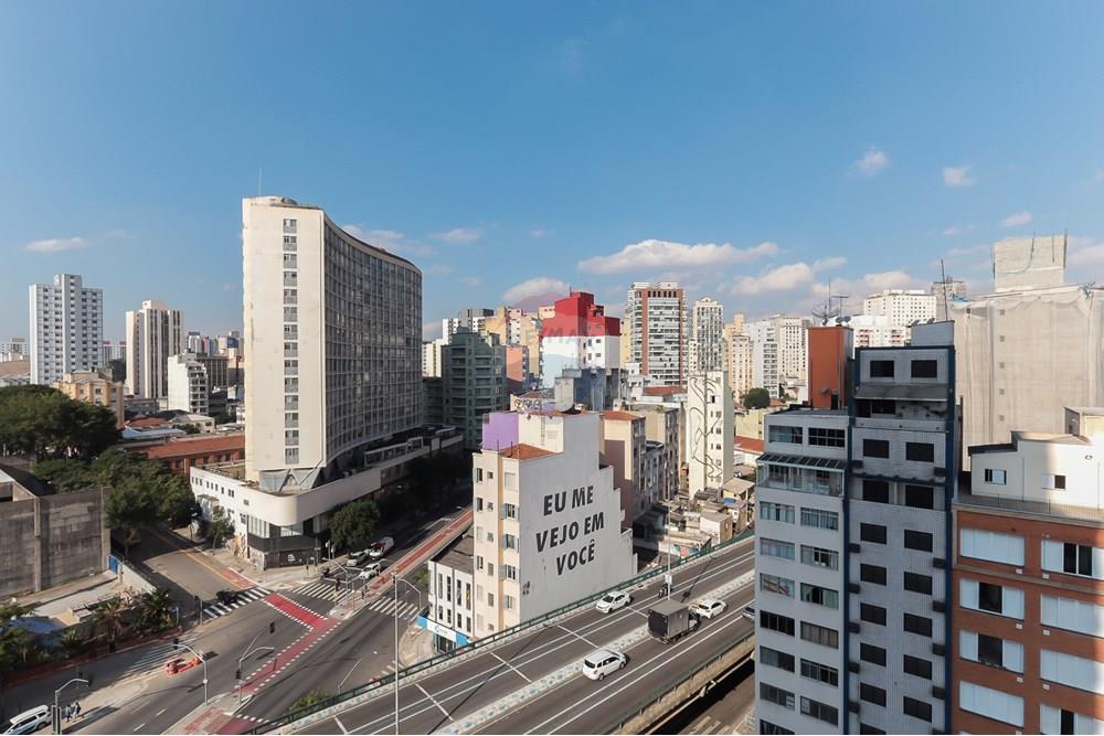 Apartamento à venda com 1 quarto, 50m² - Foto 2