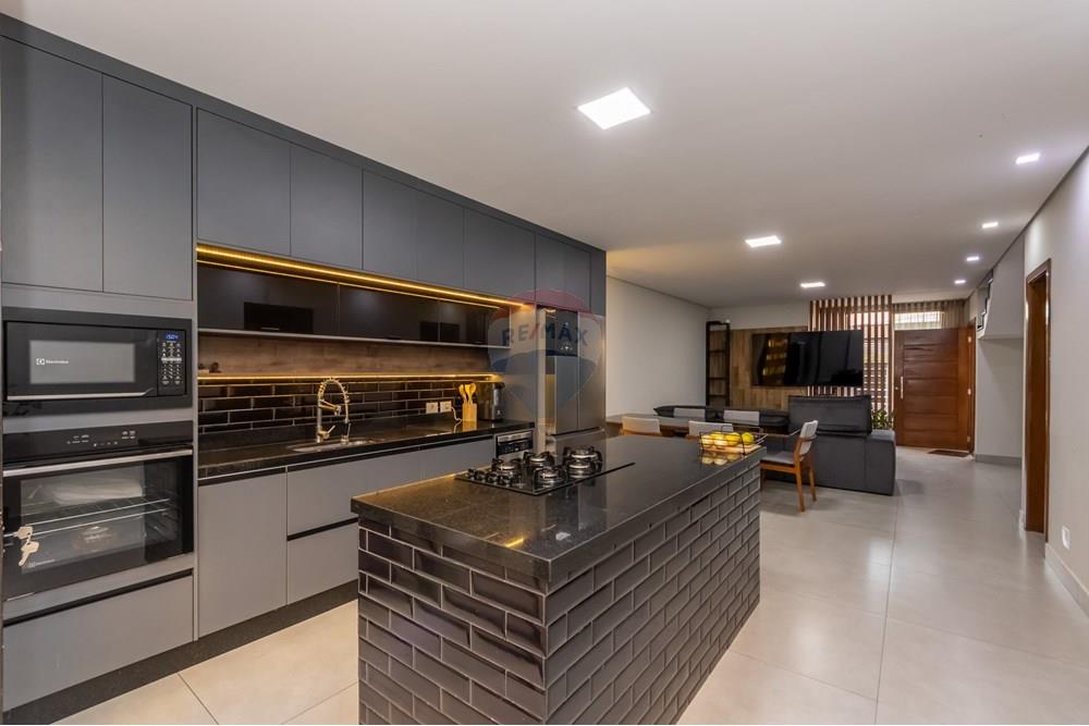 Casa à venda com 3 quartos, 128m² - Foto 20