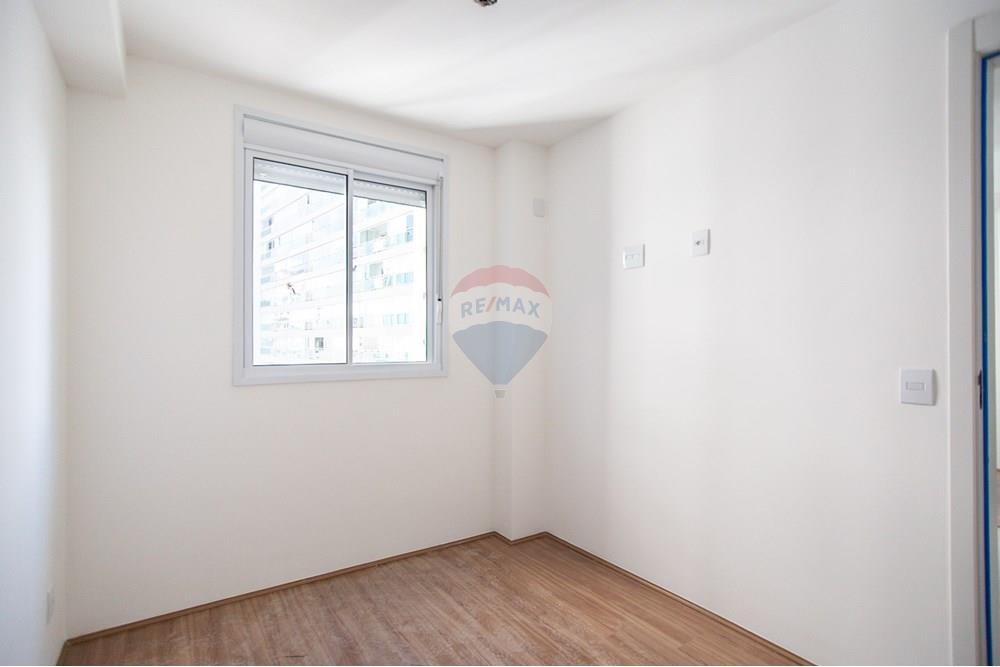 Apartamento à venda com 2 quartos, 34m² - Foto 8
