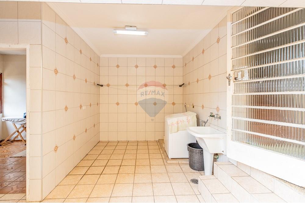 Casa à venda com 3 quartos, 396m² - Foto 17