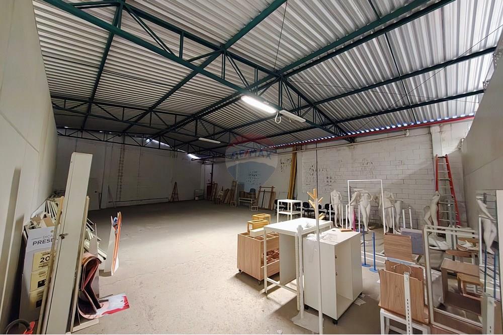 Loja-Salão para alugar, 130m² - Foto 2