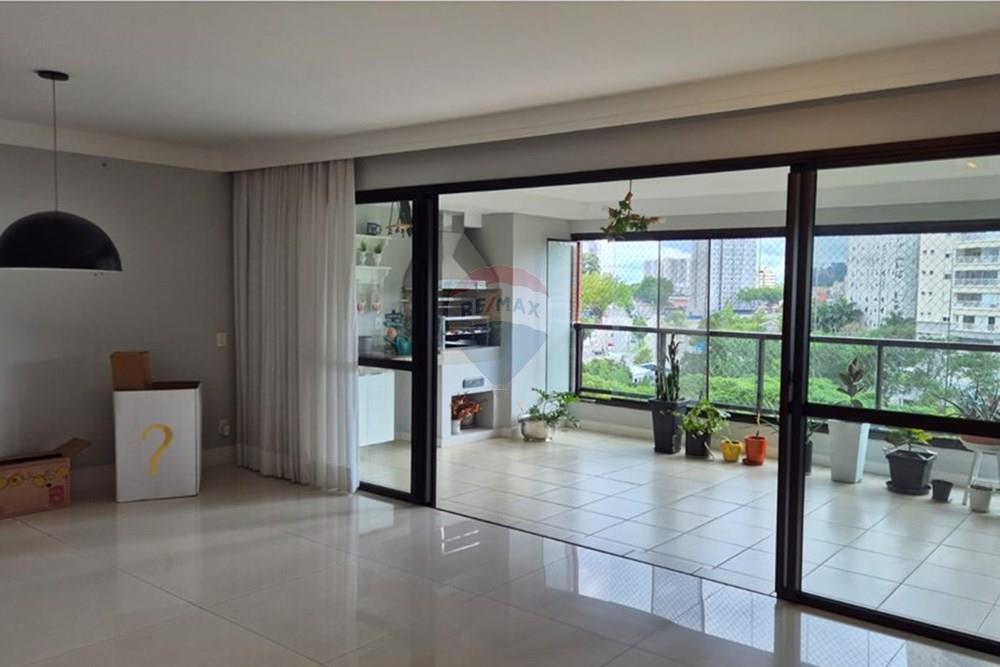 Apartamento, 3 quartos, 210 m² - Foto 2