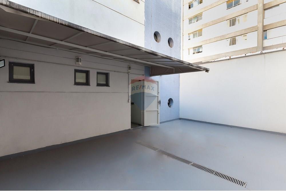 Prédio Inteiro para alugar com 7 quartos, 728m² - Foto 8