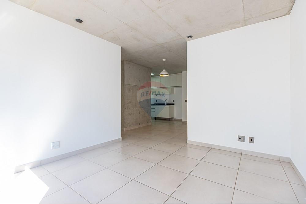 Apartamento à venda com 2 quartos, 70m² - Foto 11