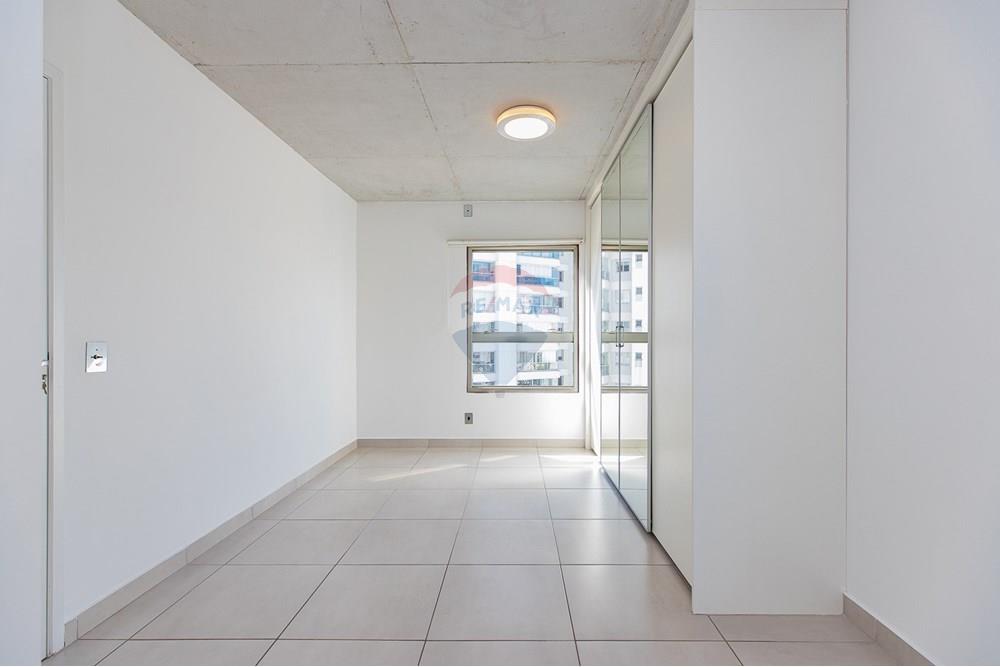 Apartamento à venda com 2 quartos, 70m² - Foto 16