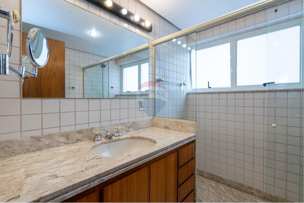 Apartamento à venda com 4 quartos, 230m² - Foto 16