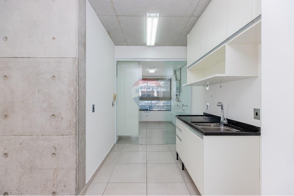 Apartamento à venda com 2 quartos, 70m² - Foto 9