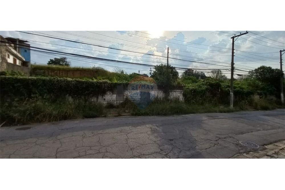 Loteamento e Condomínio, 2700 m² - Foto 1