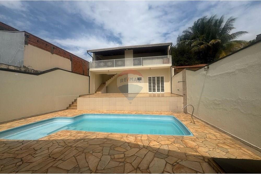 Casa, 3 quartos, 257 m² - Foto 2