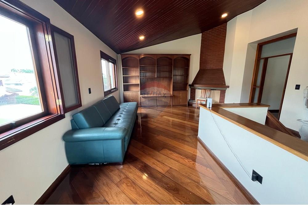 Casa para alugar com 4 quartos, 560m² - Foto 33