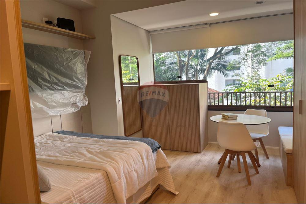 Studio - Venda - São Paulo , São Paulo - quarto / sacada - 601331053-11