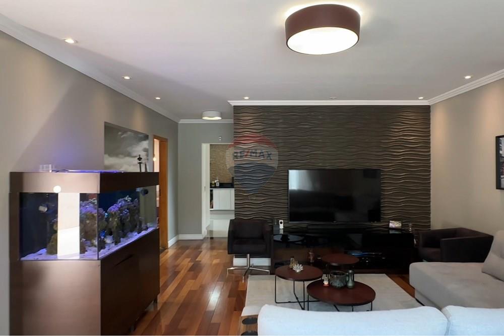 Sobrado, 3 quartos, 221 m² - Foto 1