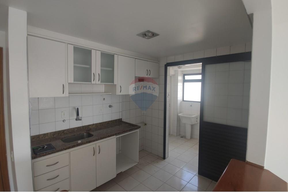 Apartamento para alugar com 2 quartos, 69m² - Foto 3