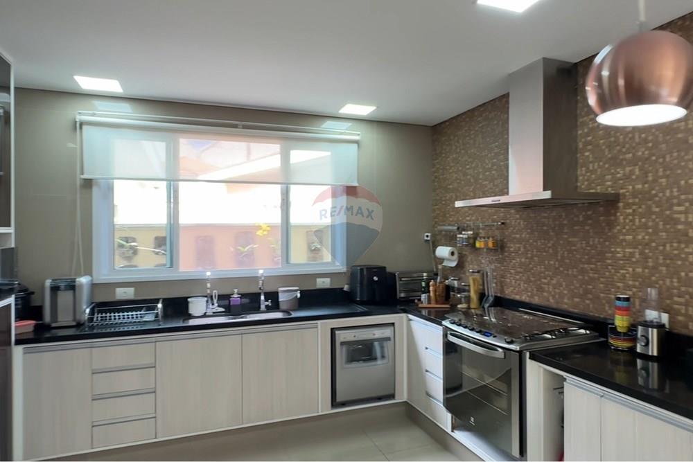 Sobrado, 3 quartos, 221 m² - Foto 9