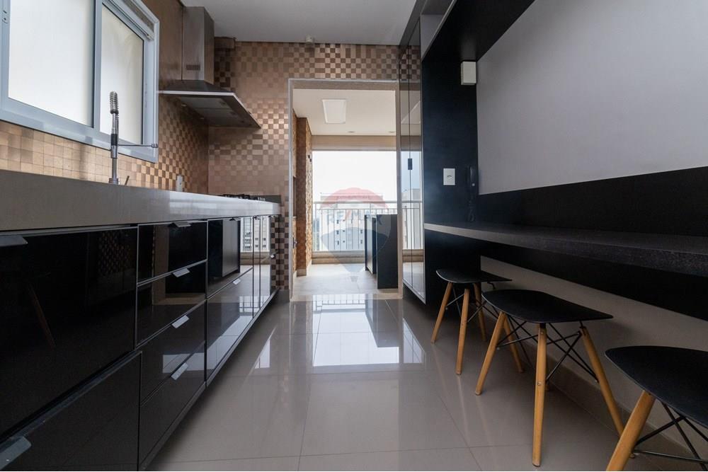 Apartamento à venda com 3 quartos, 171m² - Foto 9