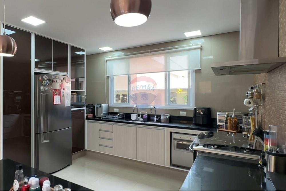 Sobrado, 3 quartos, 221 m² - Foto 8