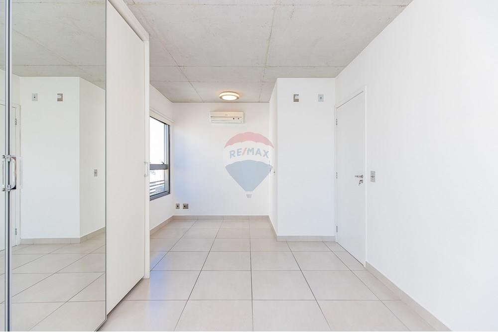 Apartamento à venda com 2 quartos, 70m² - Foto 14