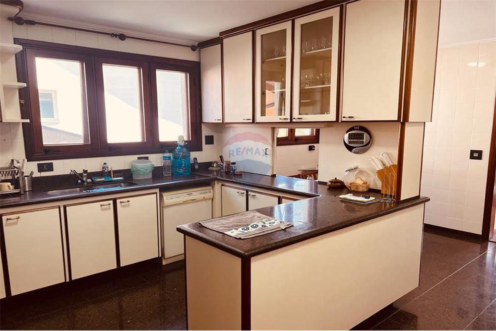 Casa para alugar com 4 quartos, 560m² - Foto 24