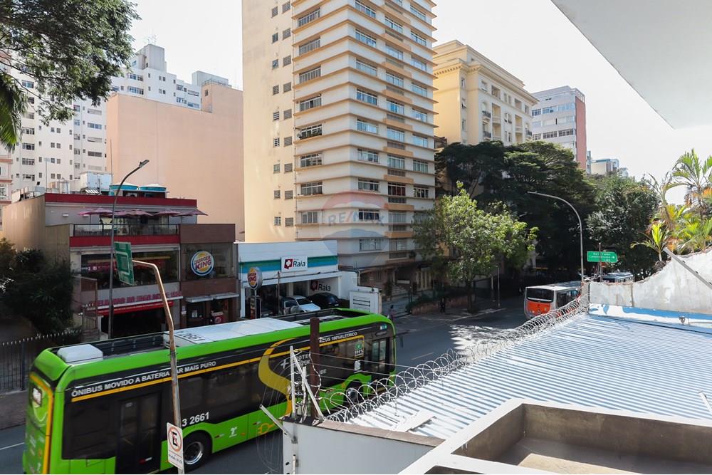 Prédio Inteiro para alugar com 7 quartos, 728m² - Foto 36