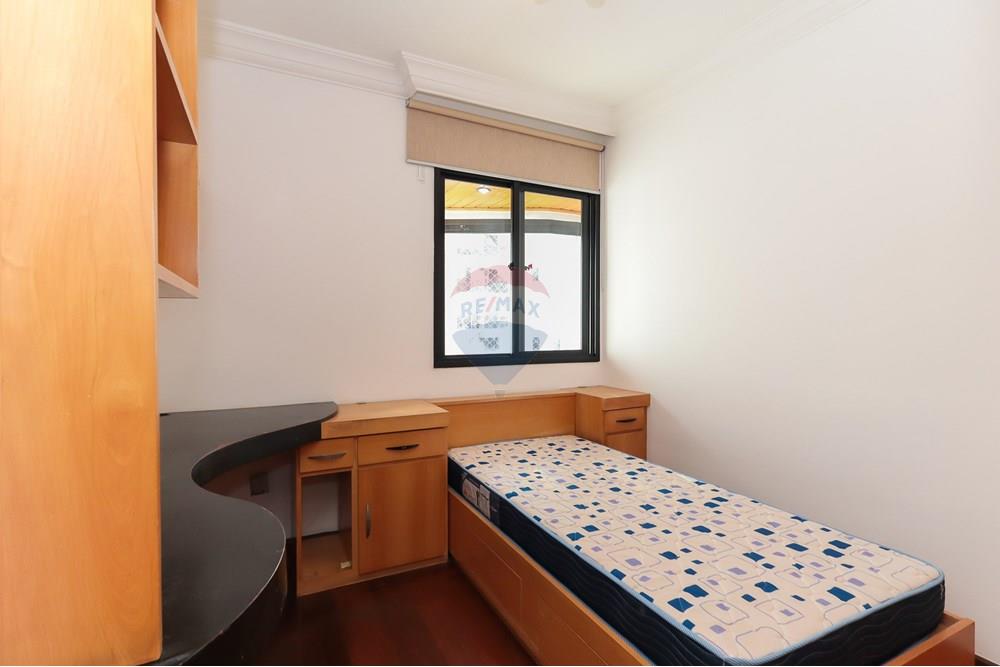 Apartamento para alugar com 3 quartos, 91m² - Foto 15