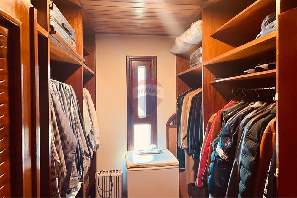 Casa para alugar com 4 quartos, 560m² - Foto 10
