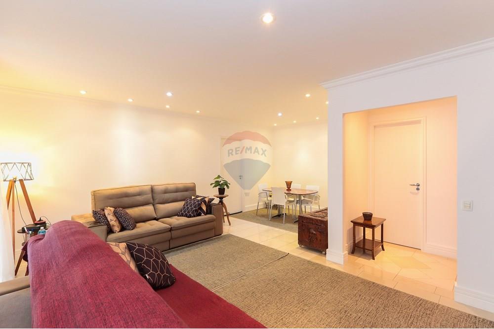 Apartamento à venda com 3 quartos, 119m² - Foto 2