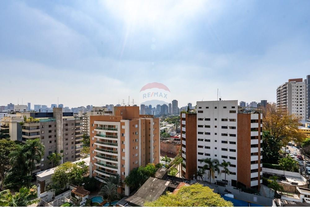 Apartamento à venda com 2 quartos, 66m² - Foto 11