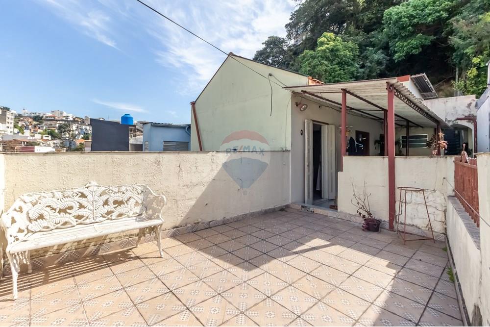 Casa à venda com 4 quartos, 160m² - Foto 53