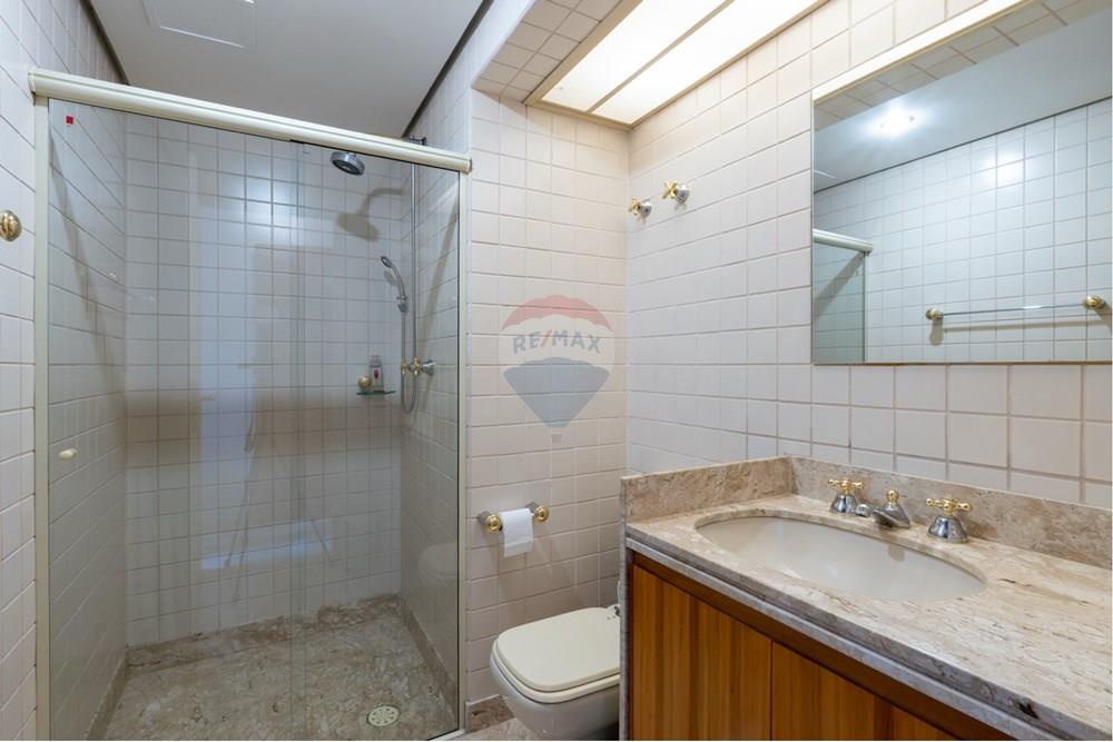 Apartamento à venda com 4 quartos, 230m² - Foto 15