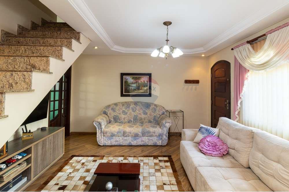 Casa à venda com 3 quartos, 219m² - Foto 4