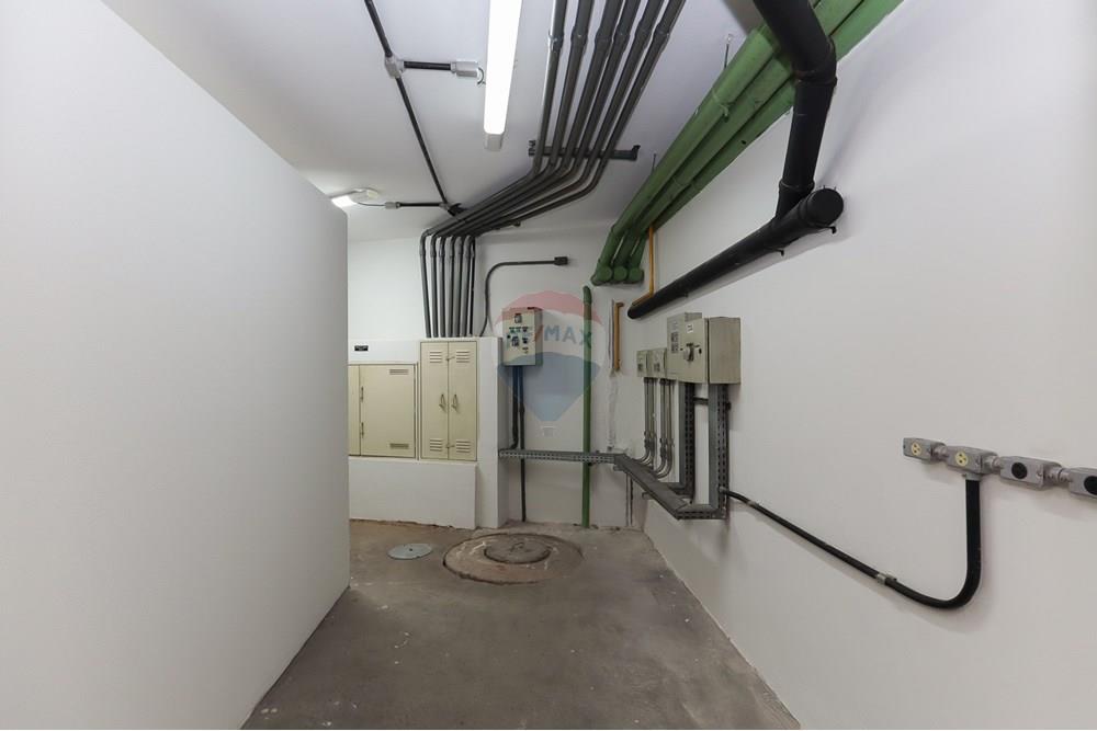 Prédio Inteiro para alugar com 7 quartos, 728m² - Foto 19