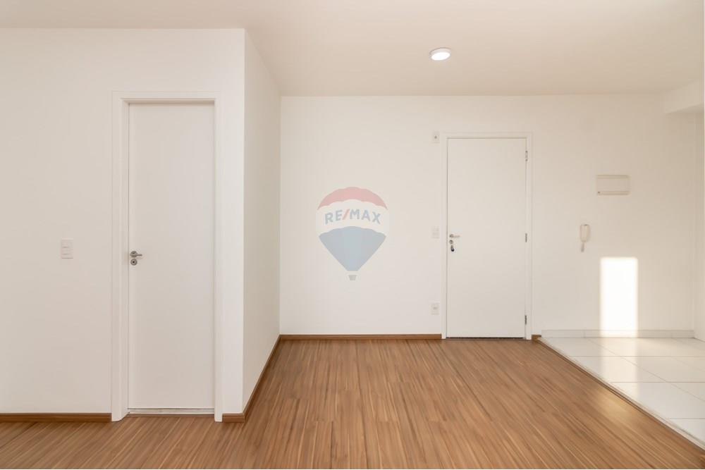 Apartamento à venda com 2 quartos, 44m² - Foto 8
