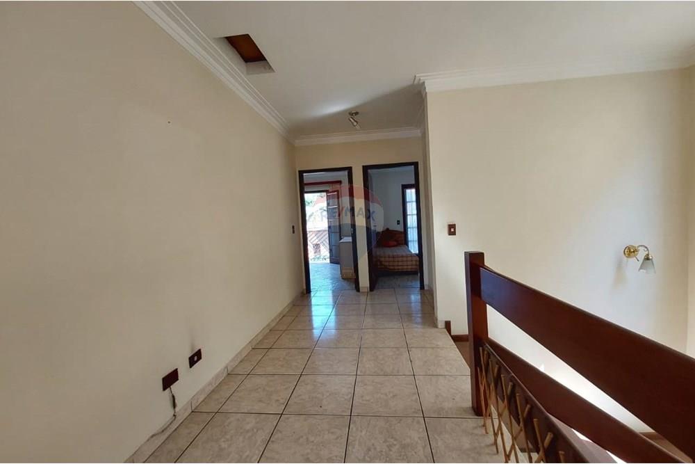 Casa à venda com 5 quartos, 263m² - Foto 11