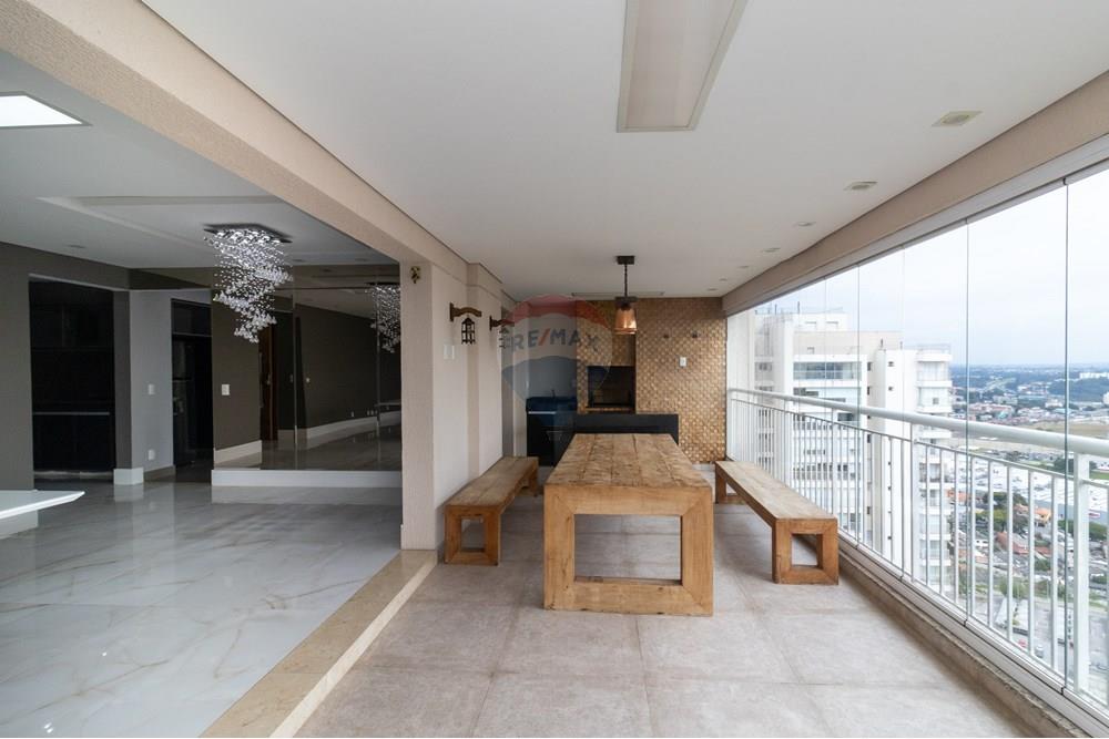 Apartamento à venda com 3 quartos, 171m² - Foto 2
