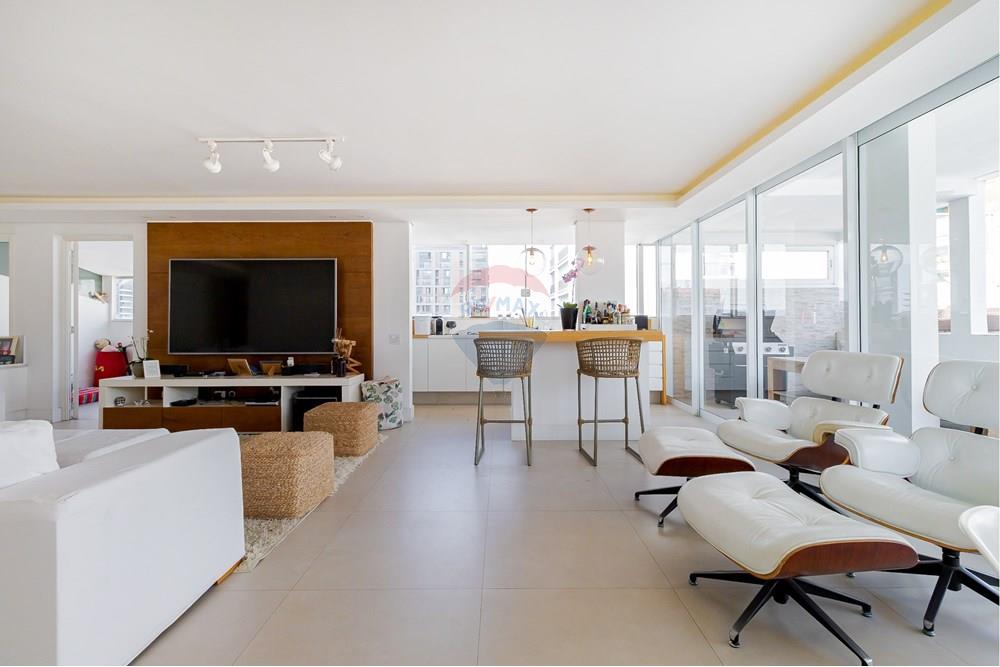 Cobertura à venda com 3 quartos, 315m² - Foto 4