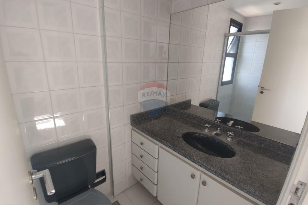 Apartamento para alugar com 2 quartos, 69m² - Foto 13