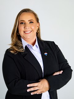 Fabiane Skopinski - RE/MAX VIP II