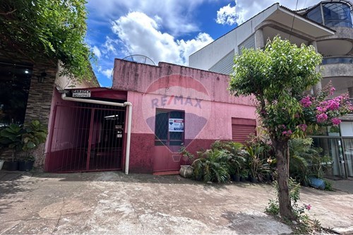 Venda-Casa-Avenida Amandio Araújo , 752  - Próximo a Praça Getúlio Vargas  - Centro , Constantina , Rio Grande do Sul , 99680000-610341005-52