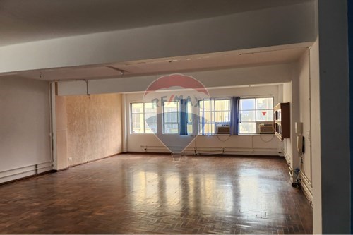 Venda-Ponto Comercial/ Loja-Rua Vigário José Inácio , 371  - Galeria do Rosário  - Centro Histórico , Porto Alegre , Rio Grande do Sul , 90028900-612541008-37