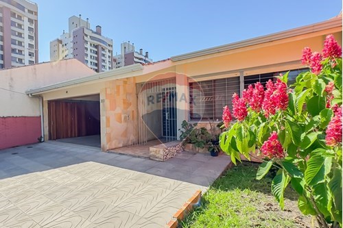 Venda-Casa-Rua Havana , 22  - Avenida Panamericana  - Jardim Lindóia , Porto Alegre , Rio Grande do Sul , 91050280-610101004-43