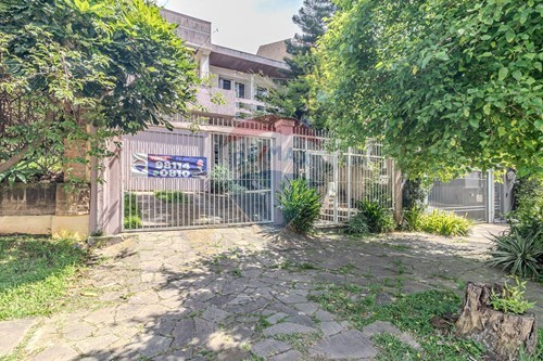 Venda-Sobrado-Rua Araponga , 306  - Próximo Shopping Iguatemi  - Chácara das Pedras , Porto Alegre , Rio Grande do Sul , 91330130-612481082-50