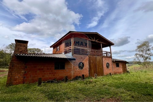 Venda-Chácara / Sítio / Fazenda-Av. João Catapan , 2689  - Do lado do CTG Tropel de Caudílhos  - Santa Marta , Passo Fundo , Rio Grande do Sul , 99036630-610271019-88