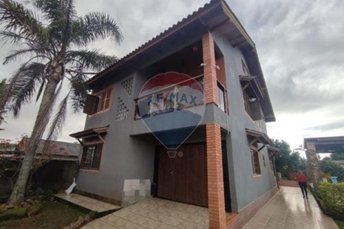 Venda-Casa-Rua do Stringuini , 143  - Próximo ao Supermercado Keppler  - Hípica , Porto Alegre , Rio Grande do Sul , 91787293-612481037-98