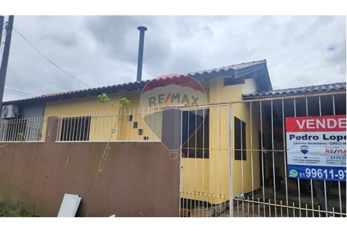 Venda-Casa-Rua Santa Matilde , 20  - OTIMA LOCALIZAÇÃO  - Olaria , Canoas , Rio Grande do Sul , 92035522-612551057-44