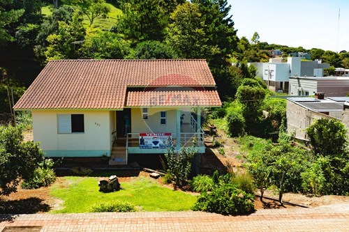 Venda-Casa-Rua Linda Bearzi , 381  - José Bonifácio , Erechim , Rio Grande do Sul , 99701550-612761022-2