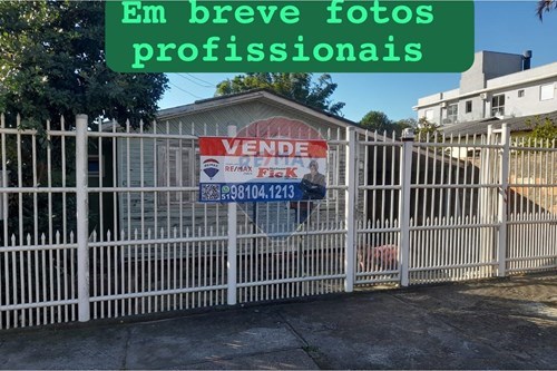 Venda-Casa-Avenida Lídio Batista Soares , 769  - ESCOLA MASCARENHAS DE MORAES  - Vila City , Cachoeirinha , Rio Grande do Sul , 94935410-612551005-47