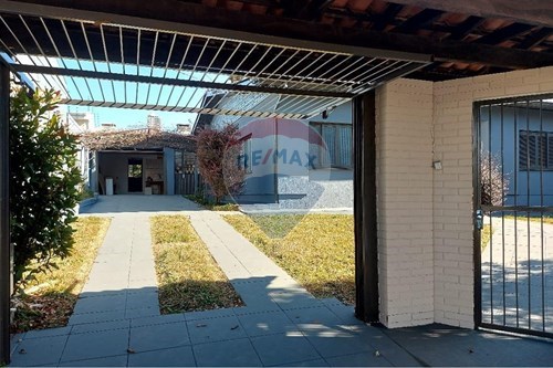 Venda-Casa-Rua Duque de Caxias , 615  - PROX..CORONEL. PELEGRINI  - Vila Cruzeiro , Passo Fundo , Rio Grande do Sul , 99070210-612721042-2