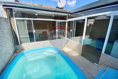 Venda-Casa-Rua Le Mans , 229  - São José , Canoas , Rio Grande do Sul , 92425-664-610241026-67