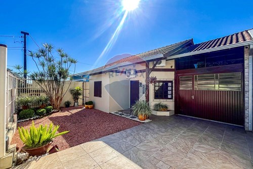 Venda-Casa-Osmar Darcy Heinfarth , 287  - Feitoria , São Leopoldo , Rio Grande do Sul , 93050010-610411022-87